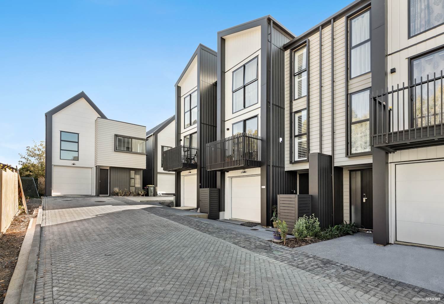 Karaka Street, Huraki