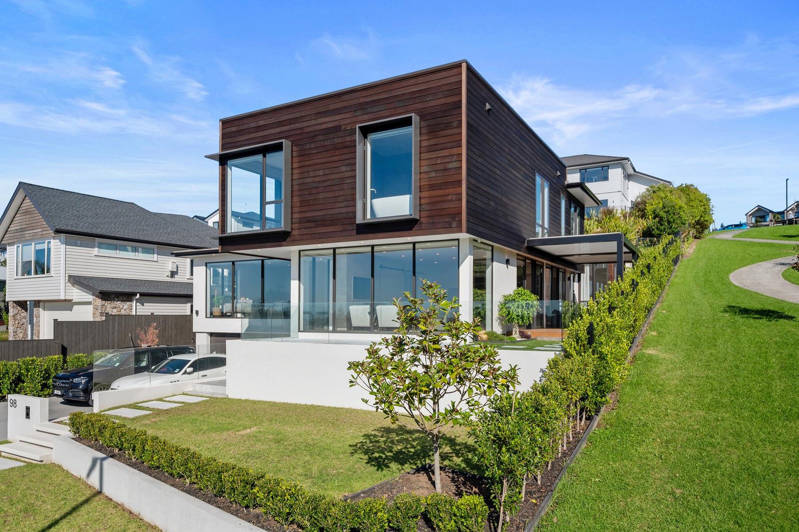 Arran Point Parade, Silverdale